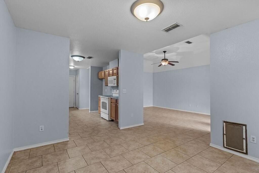 1708 English Dr - Photo 6 of 18