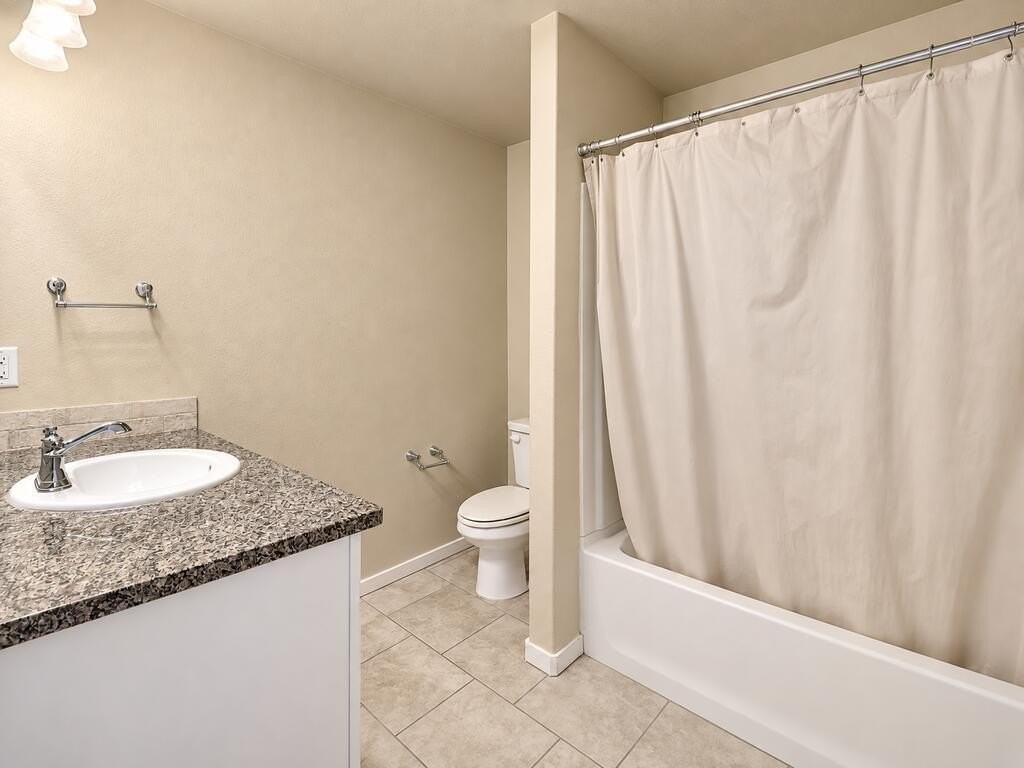 9425 Ratliff Ridge Ave - Photo 7 of 12