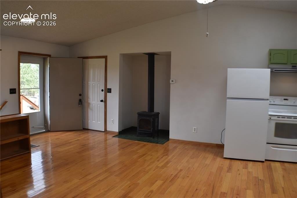 1014 Elfin Glen Dr - Photo 6 of 43