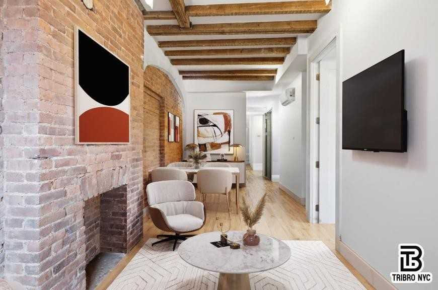 105 Berry St - Photo 3 of 7