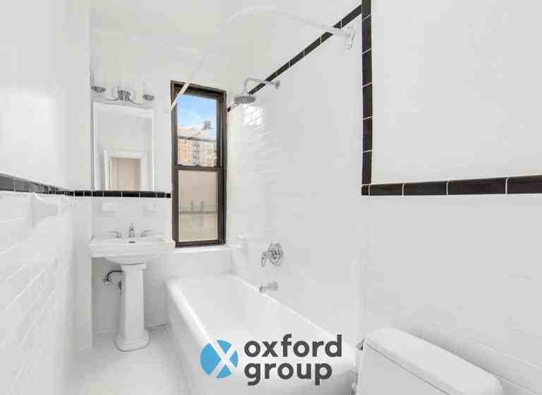 237 E 77th St - Photo 5 of 7