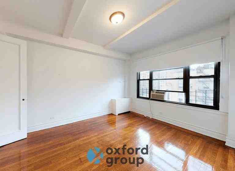 237 E 77th St - Photo 6 of 7