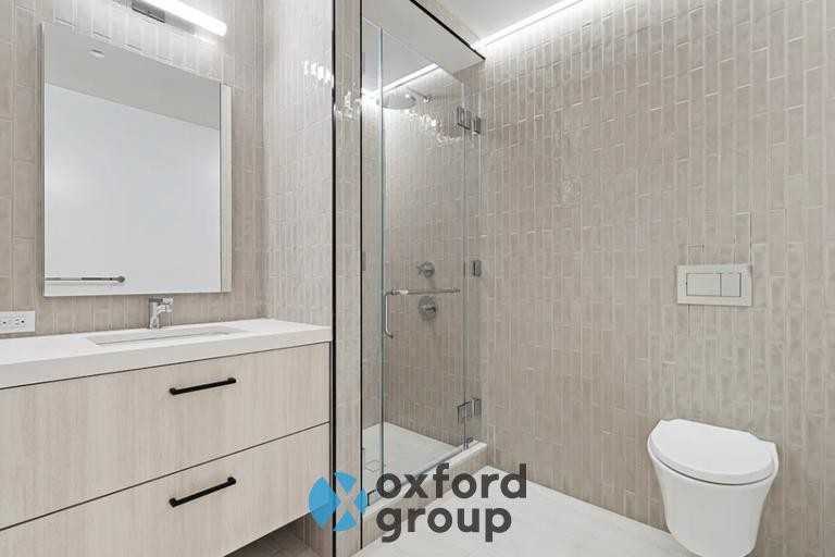 165 E 80th St - Photo 6 of 10