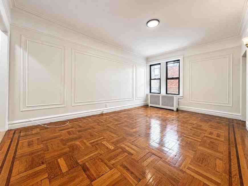 80 Arden St - Photo 2 of 9