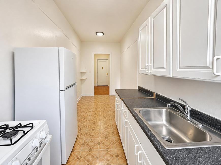 80 Arden St - Photo 6 of 9