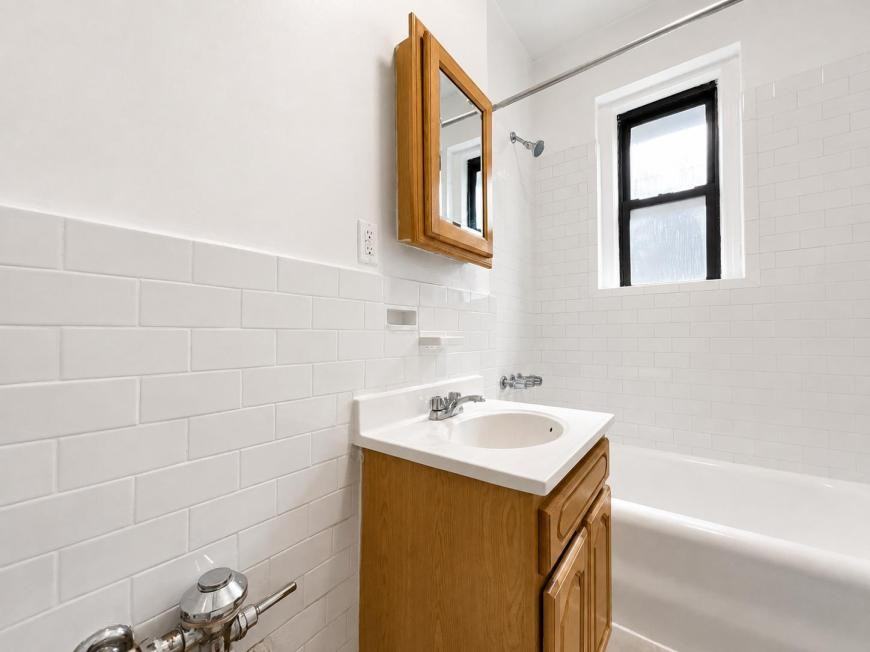 108 Park Ter E - Photo 7 of 8