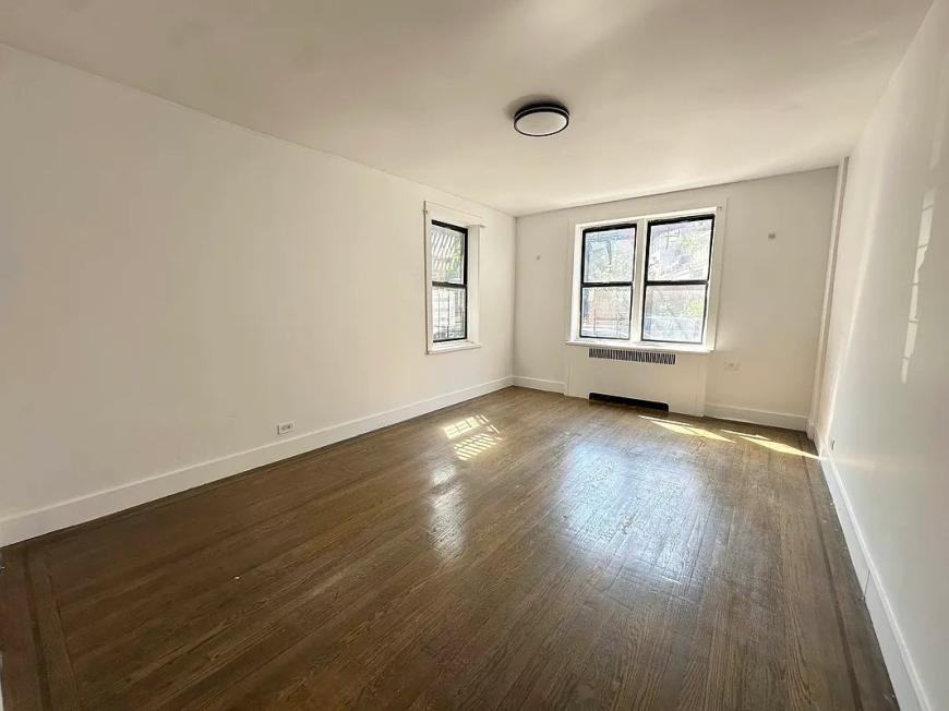 3660 Waldo Ave - Photo 2 of 8