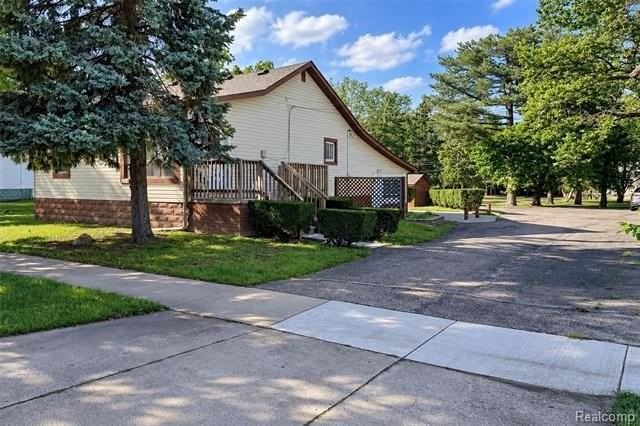 22900 Goddard Rd - Photo 3 of 44