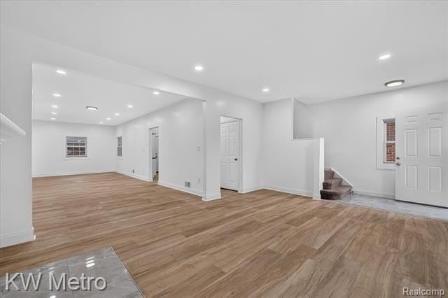 2923 Pasadena St - Photo 6 of 35