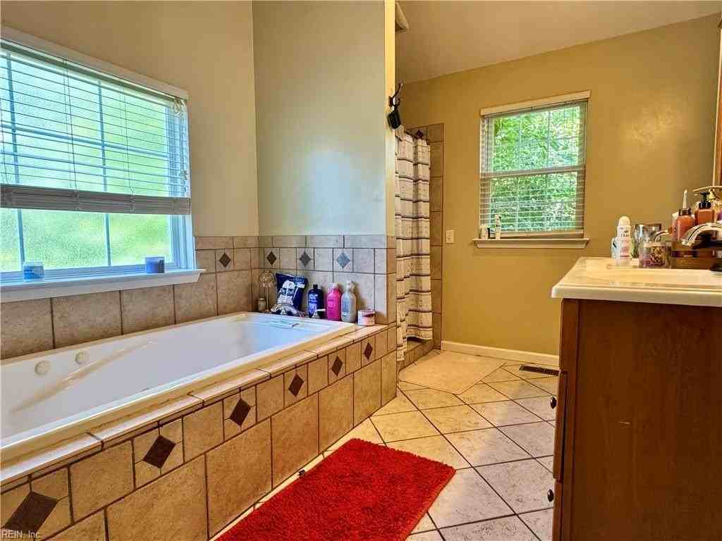 15 Elm Ave - Photo 4 of 19