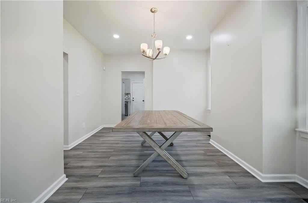 1324 Charleston Ave - Photo 7 of 28