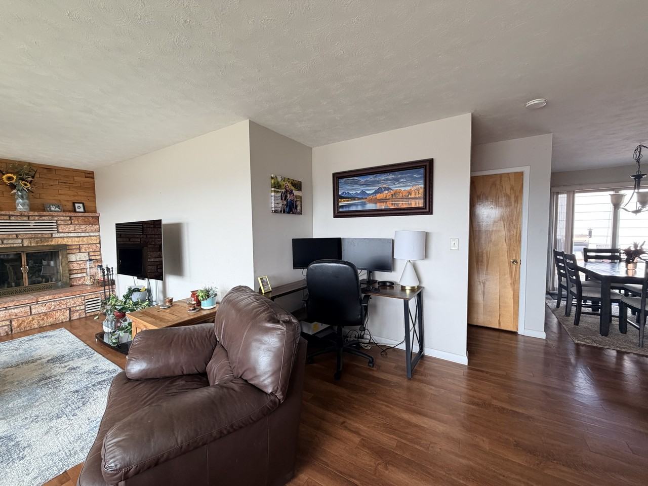 205 E Chinook St #1UP - Photo 6 of 19