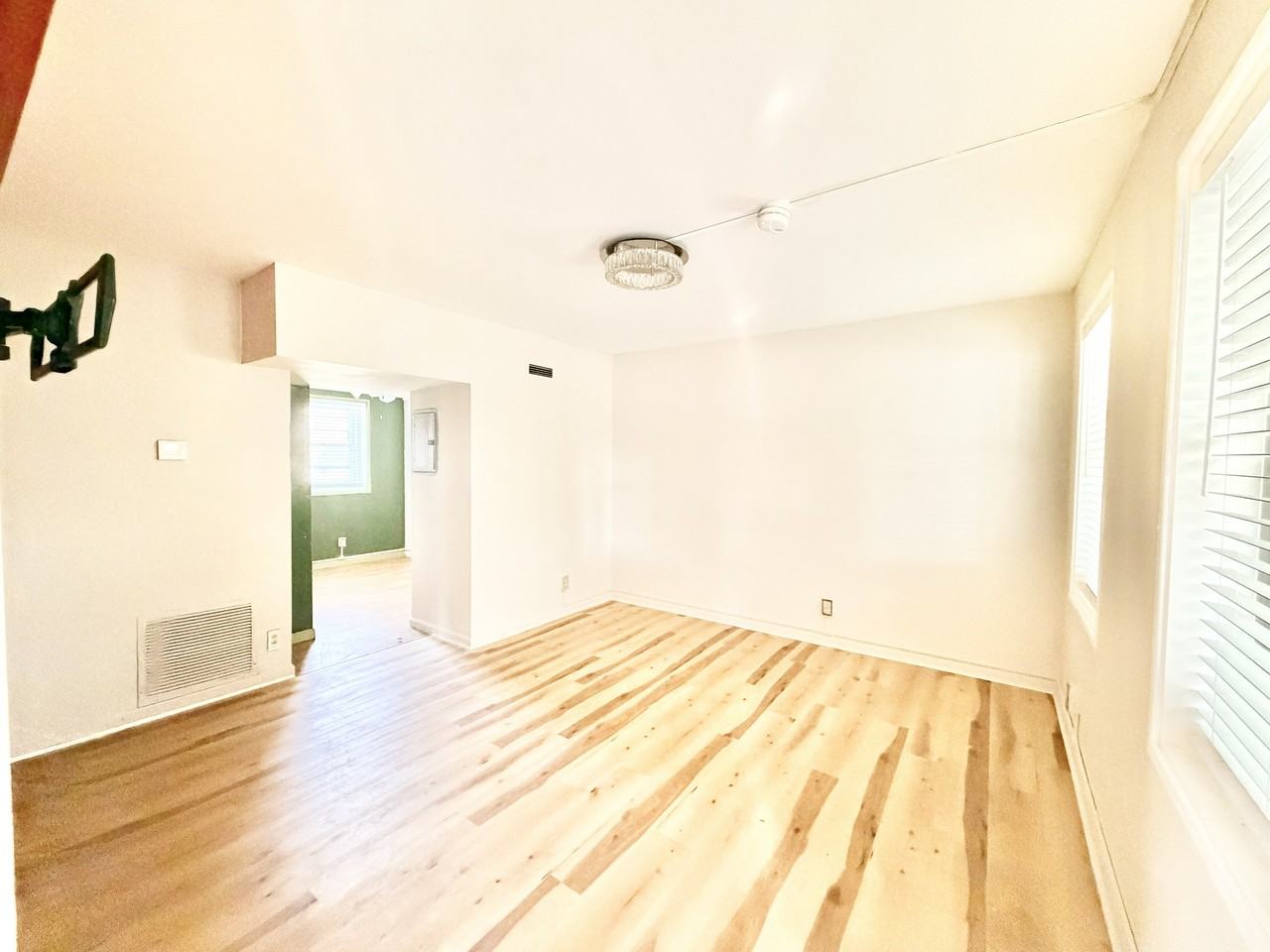 1791 Algonquin Pkwy #1 - Photo 3 of 14