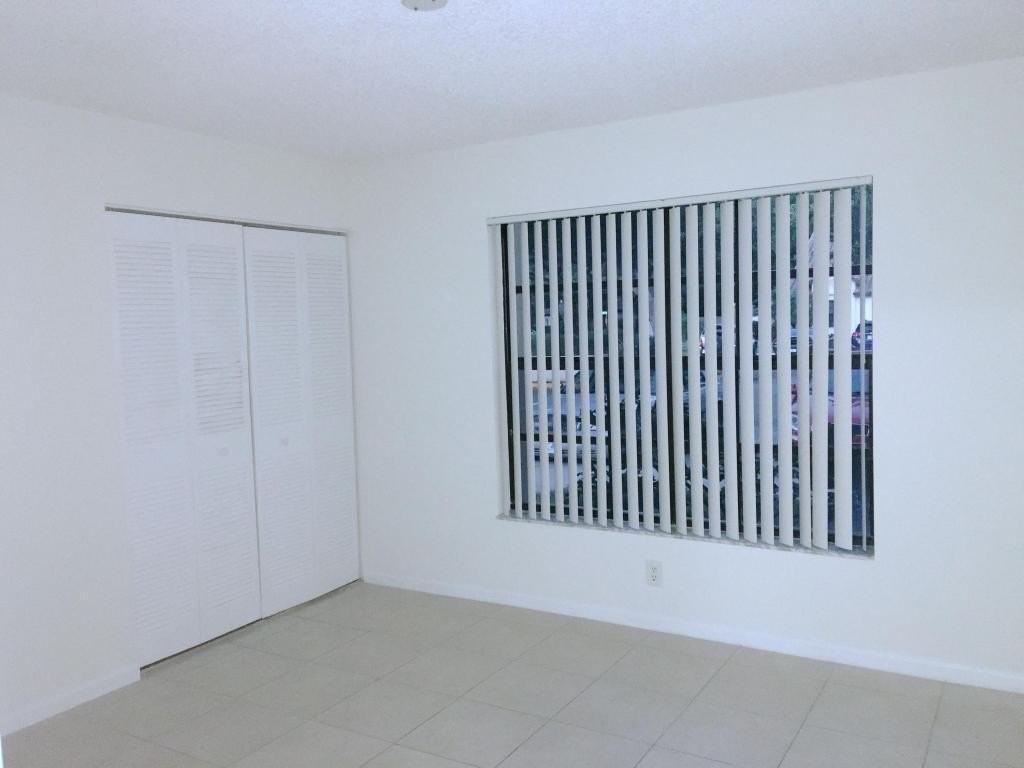 3095 Inglewood Ter - Photo 7 of 30