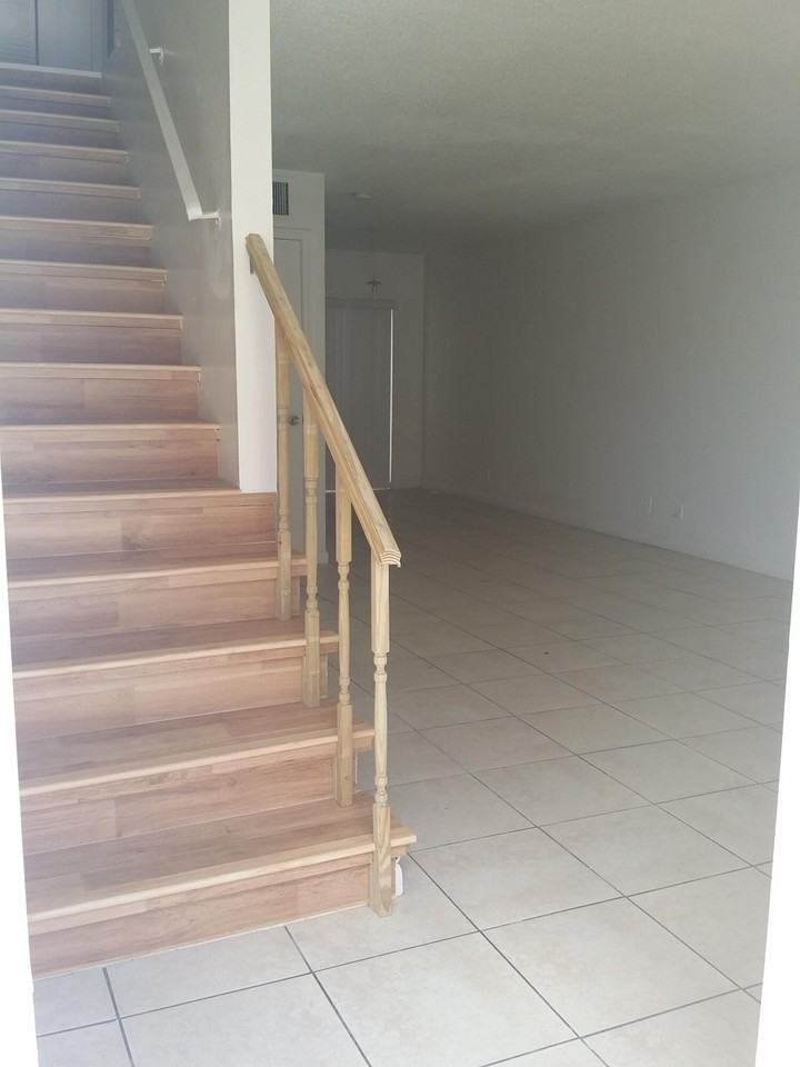 5333 Nw 27th St #B3 - Photo 2 of 11