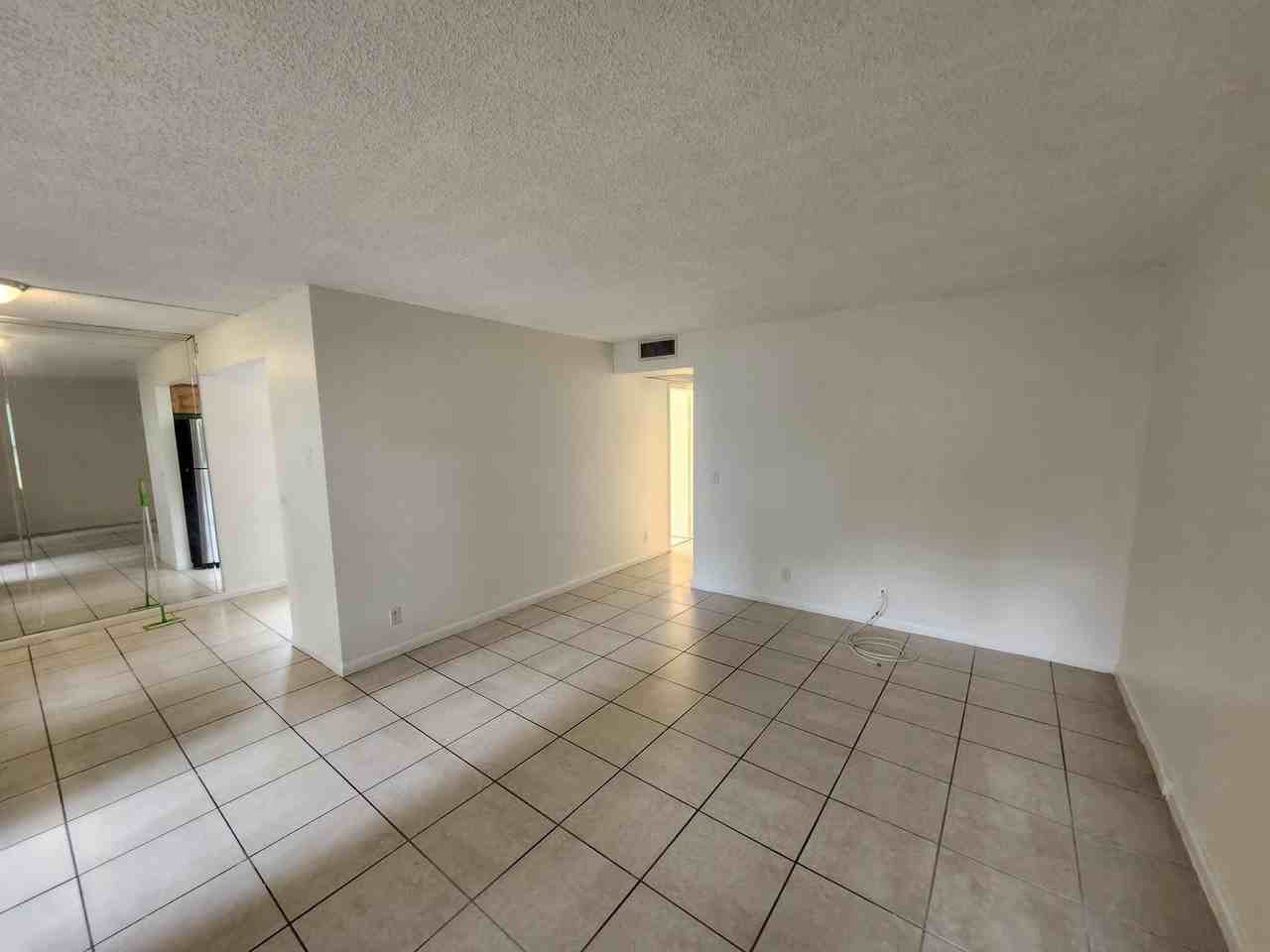 200 Sw 132nd Way #105L - Photo 5 of 27