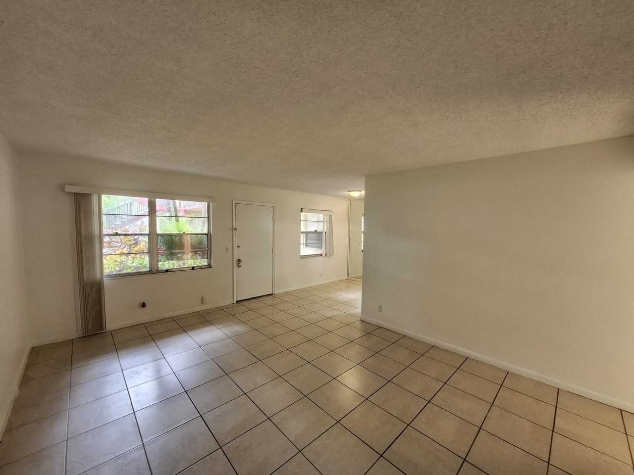 200 Sw 132nd Way #105L - Photo 6 of 27