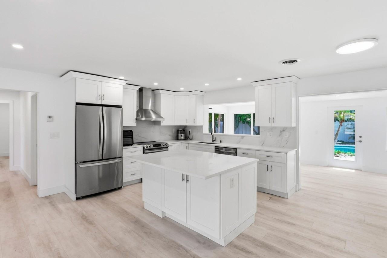 998 W Camino Real - Photo 4 of 39