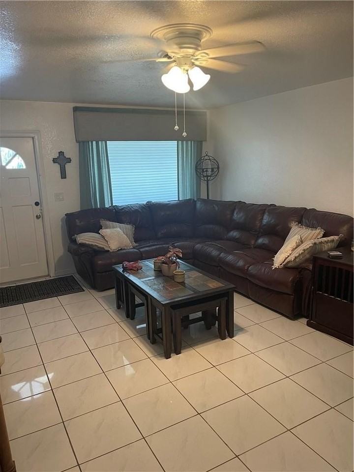 2754 Ne 29th Ave #S - Photo 4 of 24