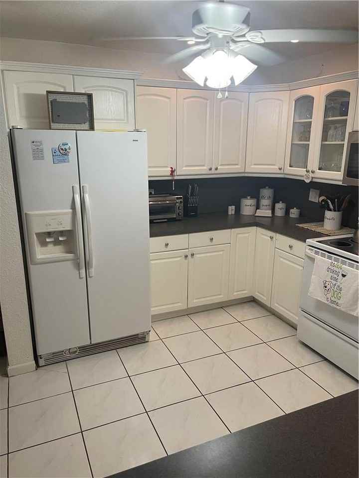 2754 Ne 29th Ave #S - Photo 6 of 24