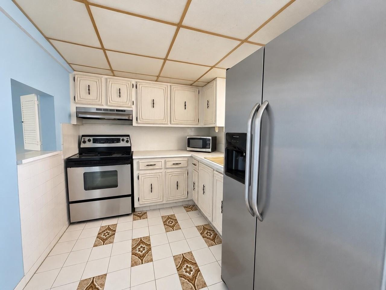 729 Lori Dr #202 - Photo 5 of 12