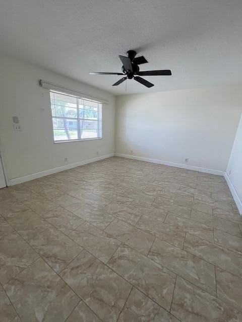 2712 Peer Ln - Photo 7 of 16