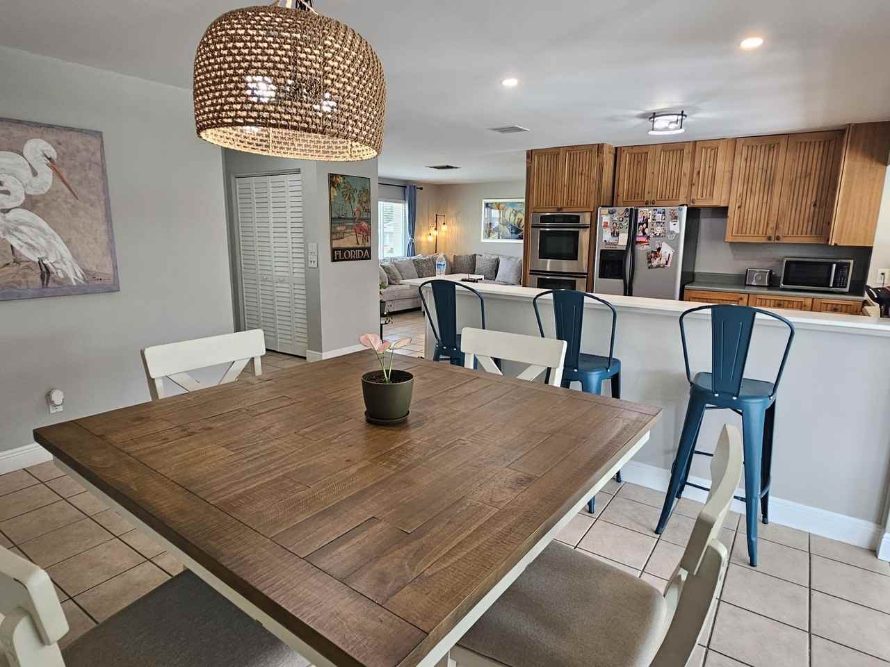 1590 Ne 23rd Ter - Photo 4 of 43