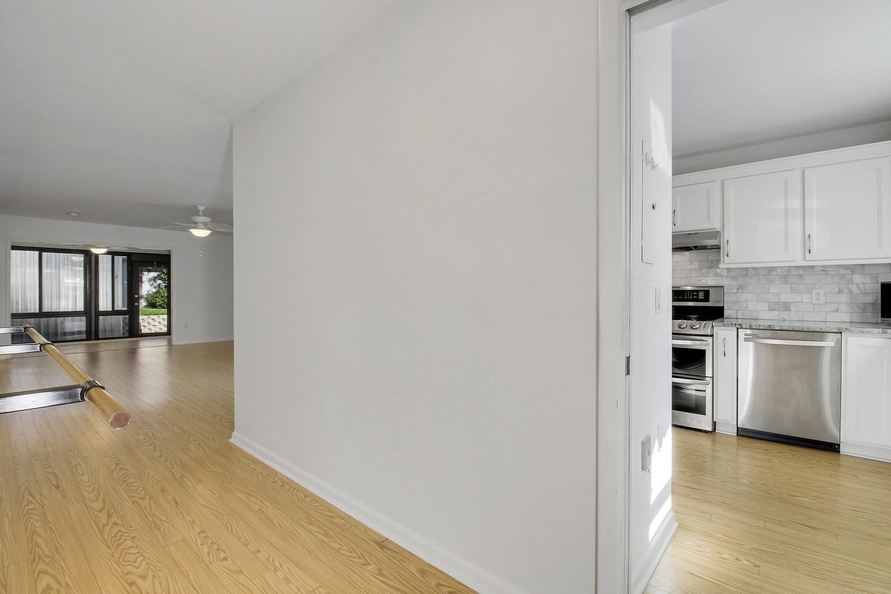 8388 Se Croft Cir #P1 - Photo 7 of 35