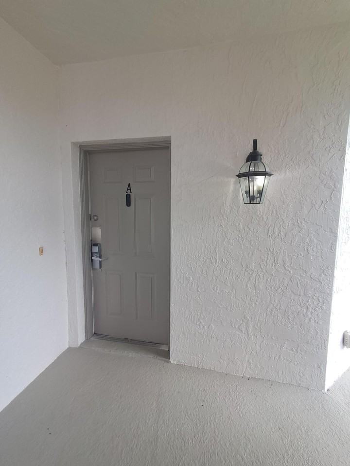 8924 Sandshot Ct #A - Photo 2 of 19