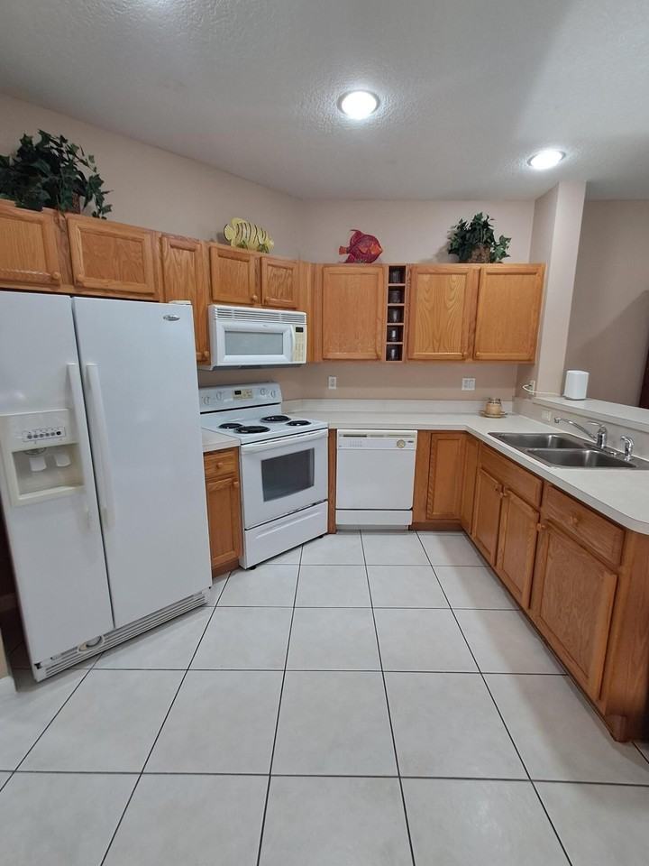 8924 Sandshot Ct #A - Photo 7 of 19