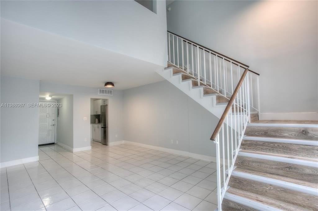 10907 Sw 88th St #427 - Photo 3 of 14