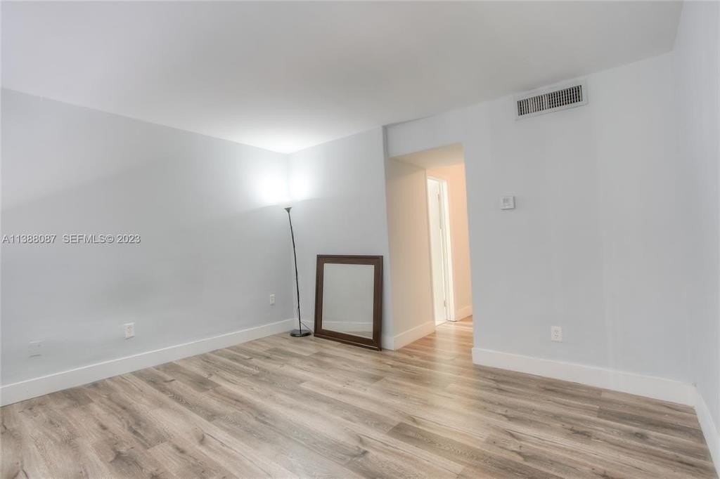 10907 Sw 88th St #427 - Photo 7 of 14