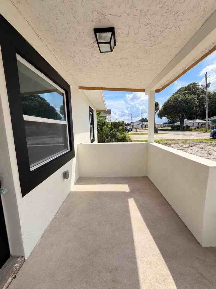 1418 N 16th St - Photo 2 of 9