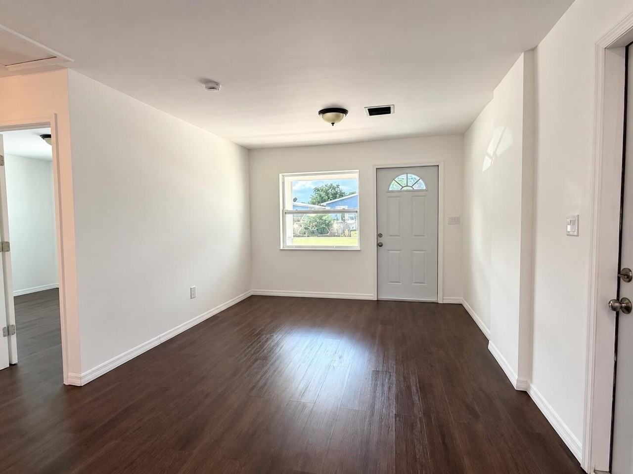 1418 N 16th St - Photo 5 of 9