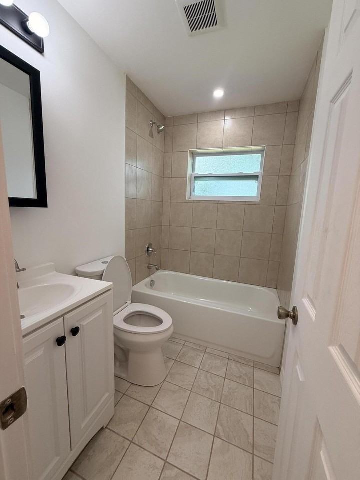 1418 N 16th St - Photo 6 of 9