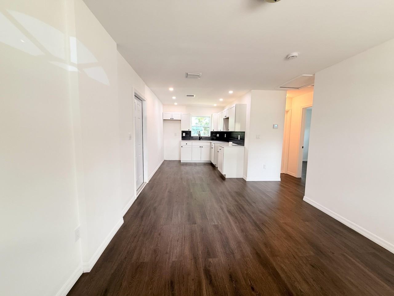 1418 N 16th St - Photo 7 of 9