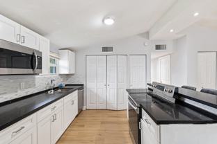 3872 Mackinac Rd - Photo 1 of 1
