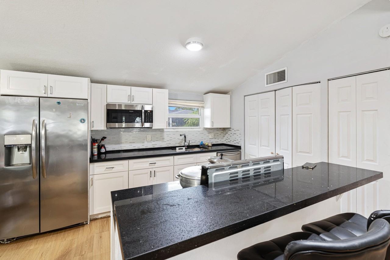3872 Mackinac Rd - Photo 5 of 13