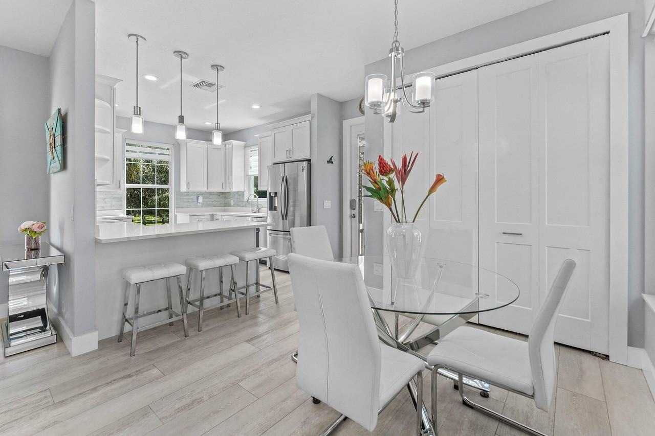 10231 176th Ln N - Photo 3 of 27