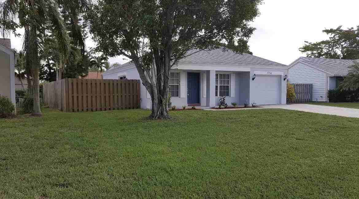 5754 Pebble Brook Ln - Photo 2 of 8
