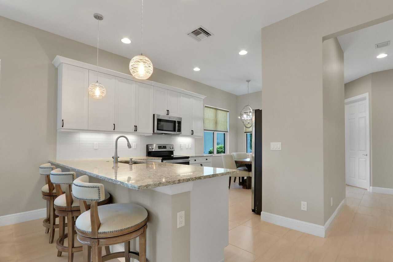 8942 Sw Pepoli Way - Photo 3 of 50