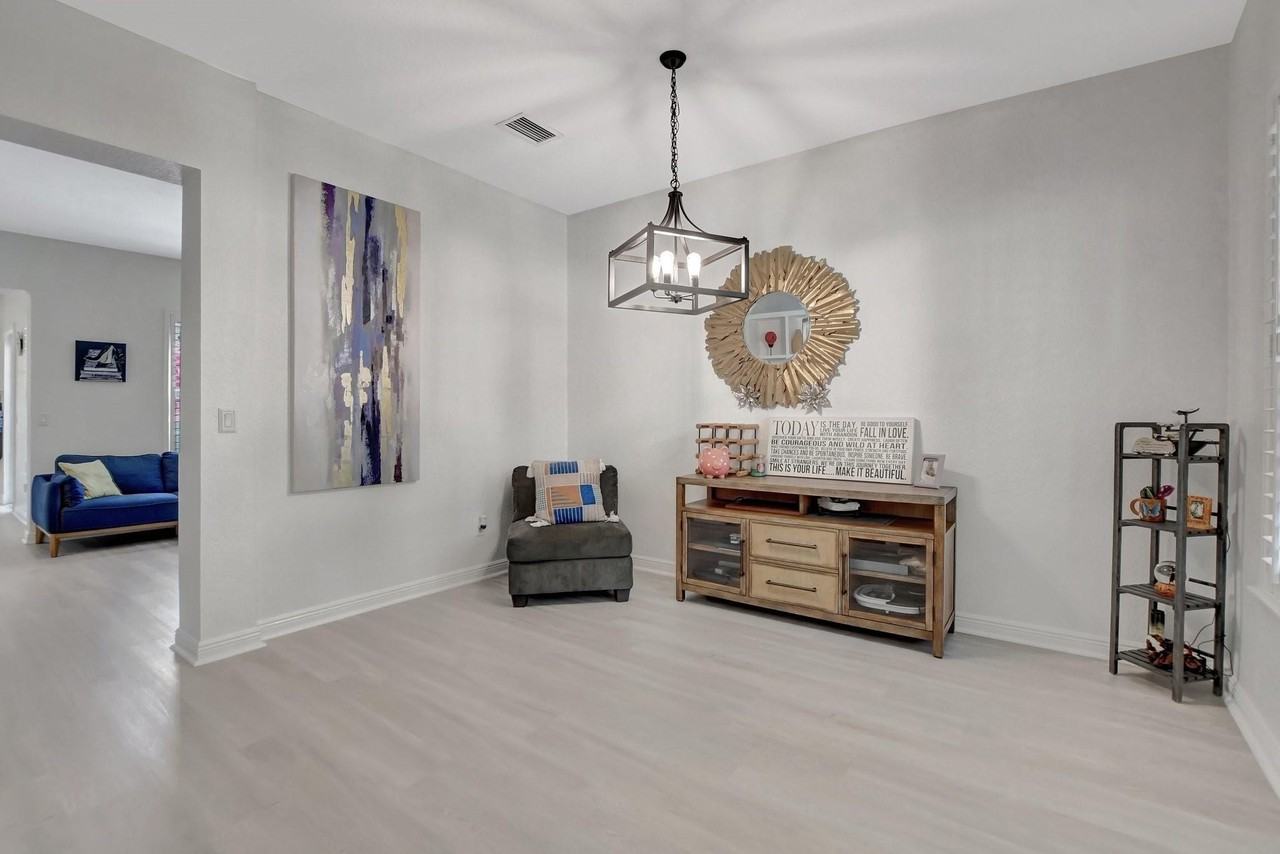 8316 Nw 9th Ave - Photo 4 of 50