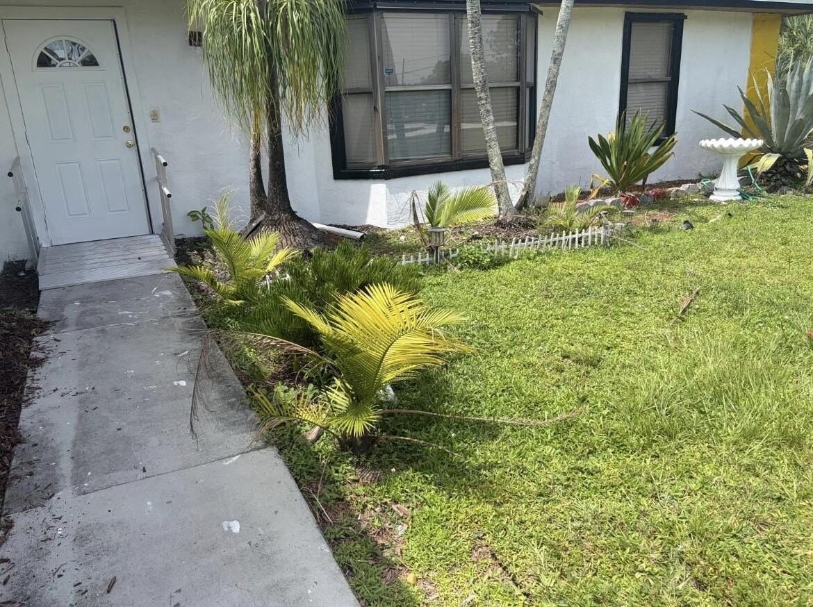 13131 54th Ln N - Photo 2 of 9