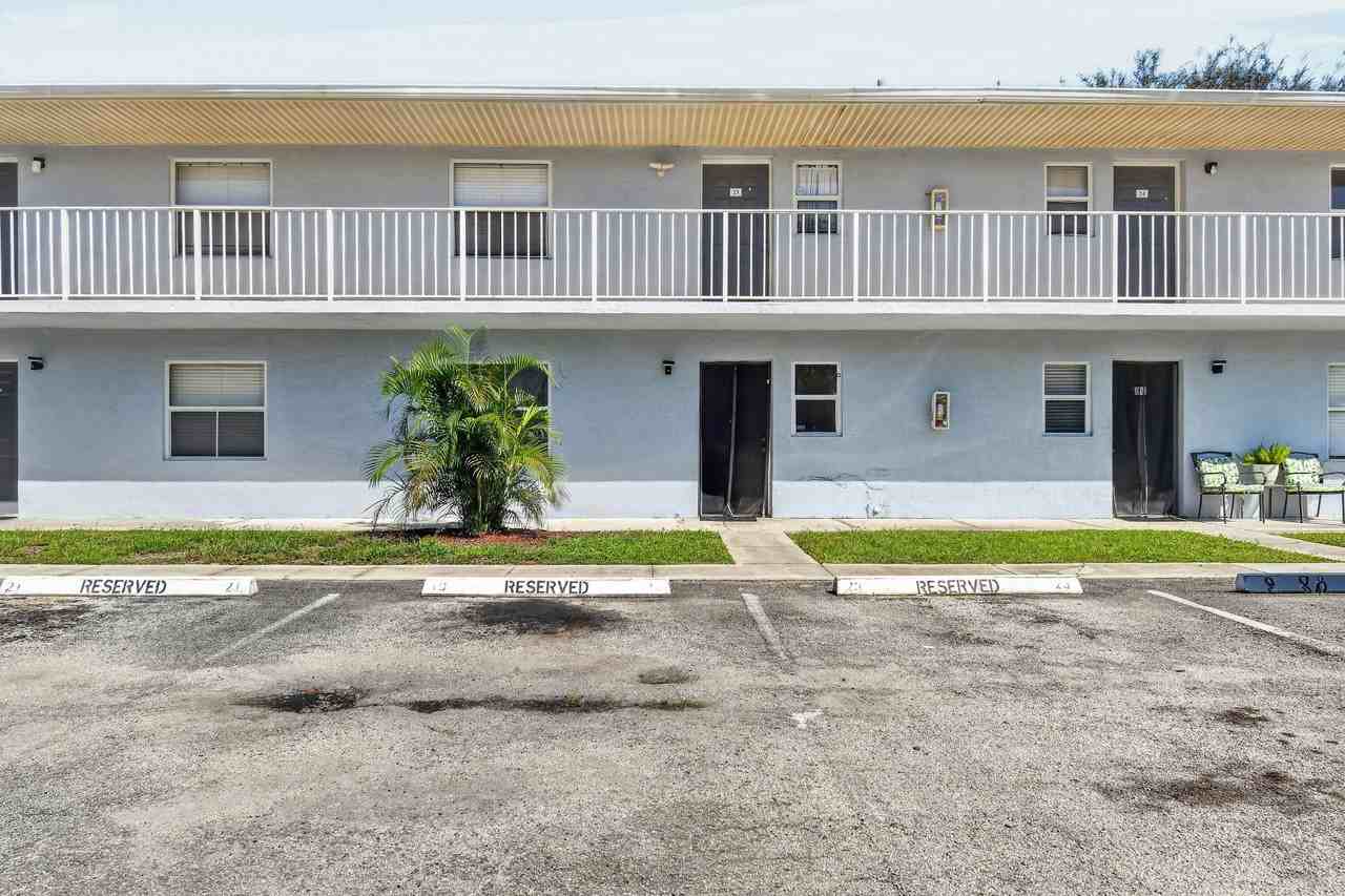 617 Ixoria Ave #23