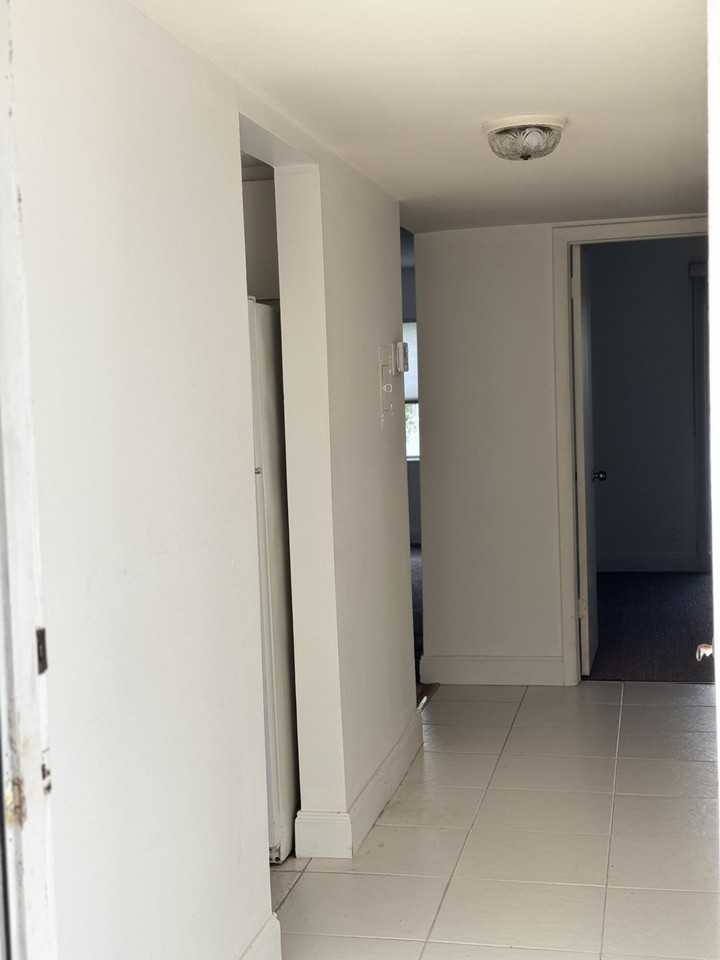 4500 N Flagler Dr #D2 - Photo 5 of 15