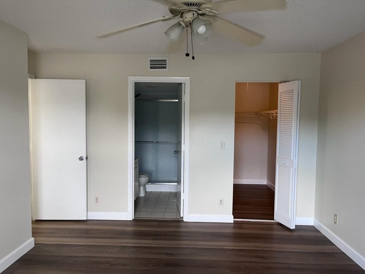 1002 Green Pine Blvd #F2 - Photo 7 of 29