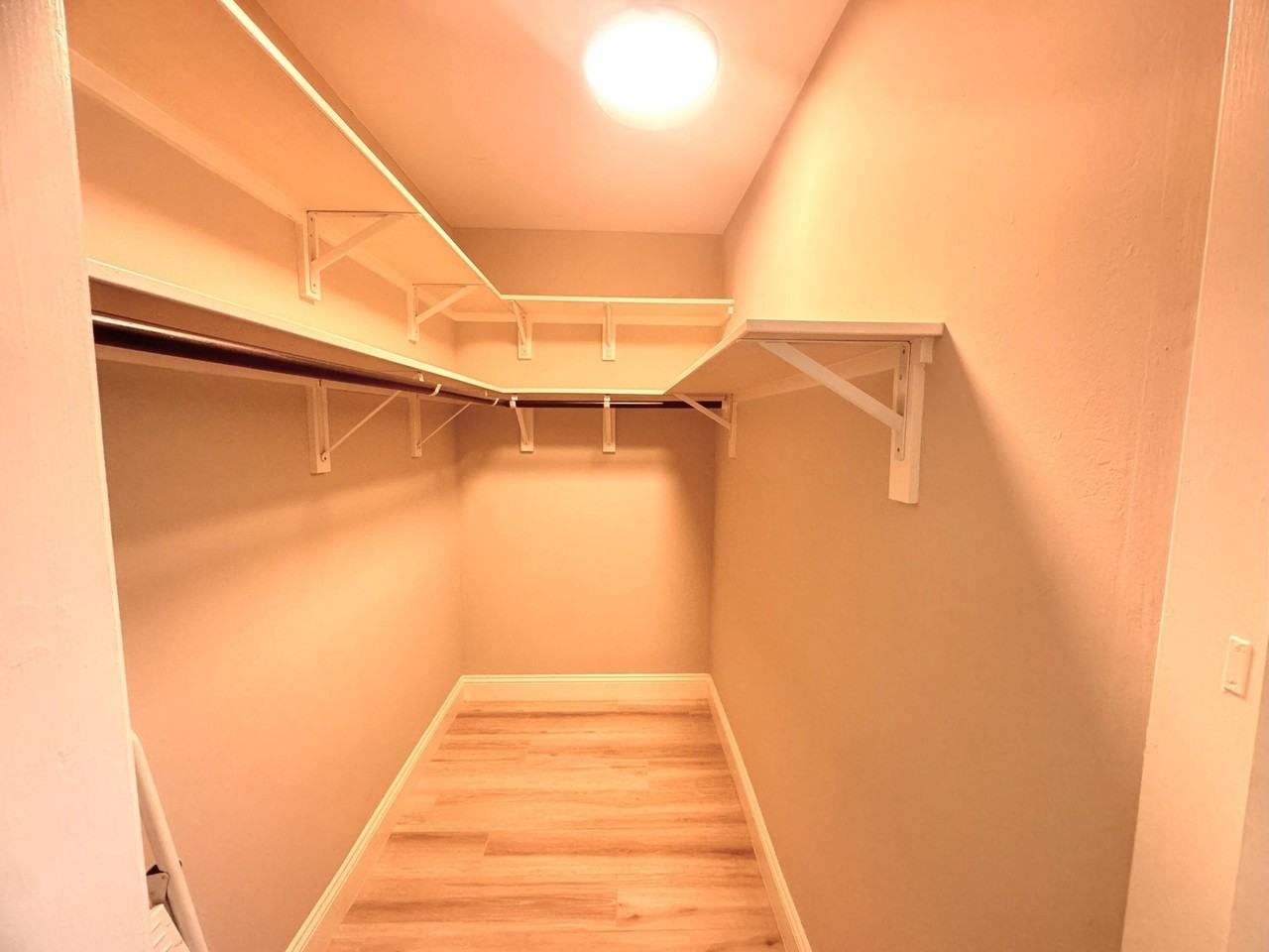 306 E Ocean Ave #106 - Photo 7 of 11
