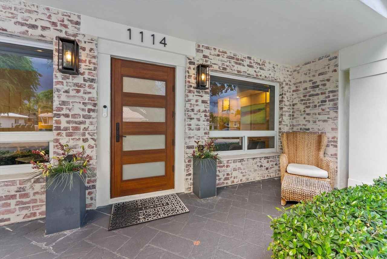 1114 Se 14th Ave - Photo 5 of 49