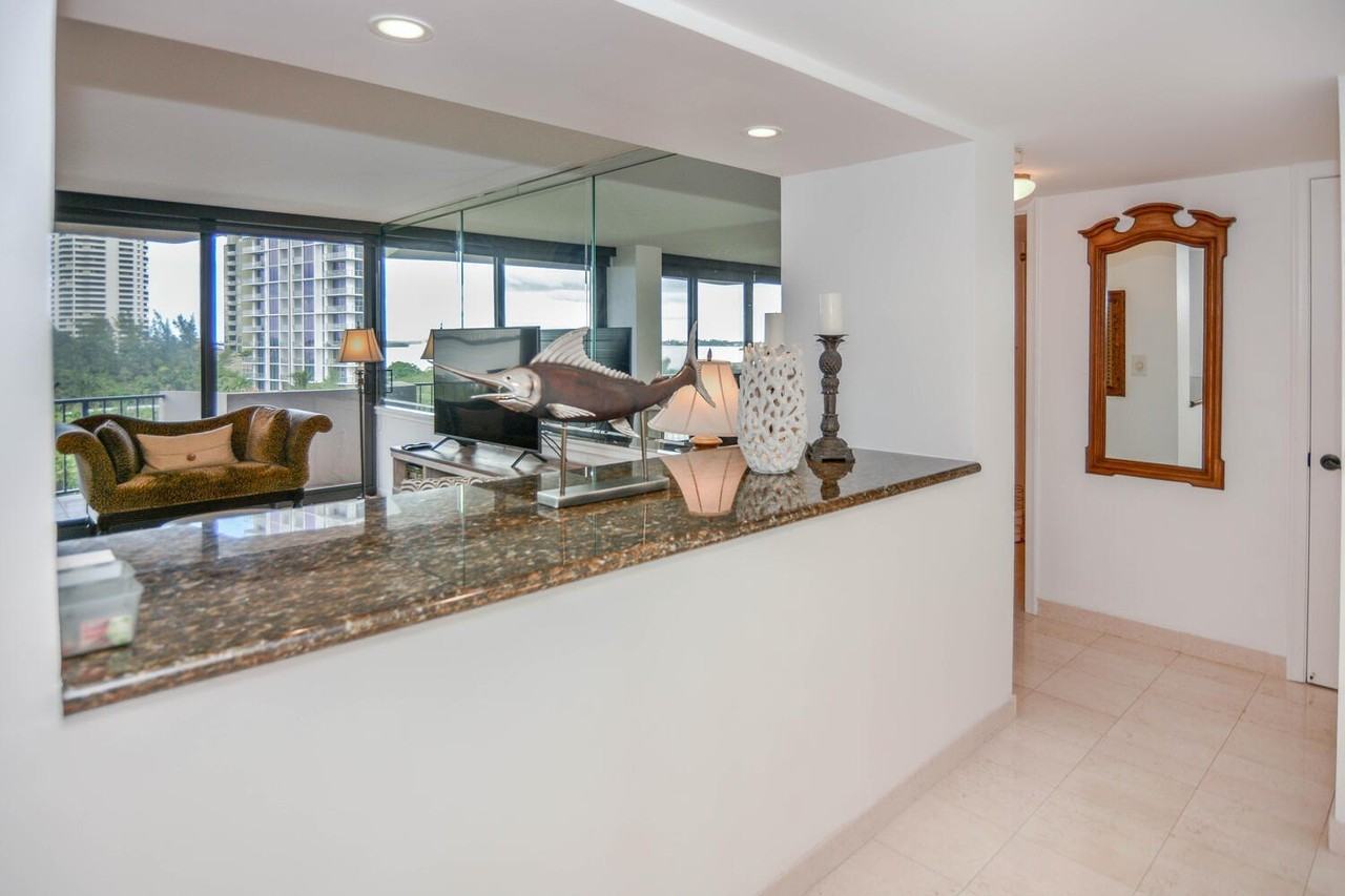 4200 N Ocean Dr #2-605 - Photo 3 of 41