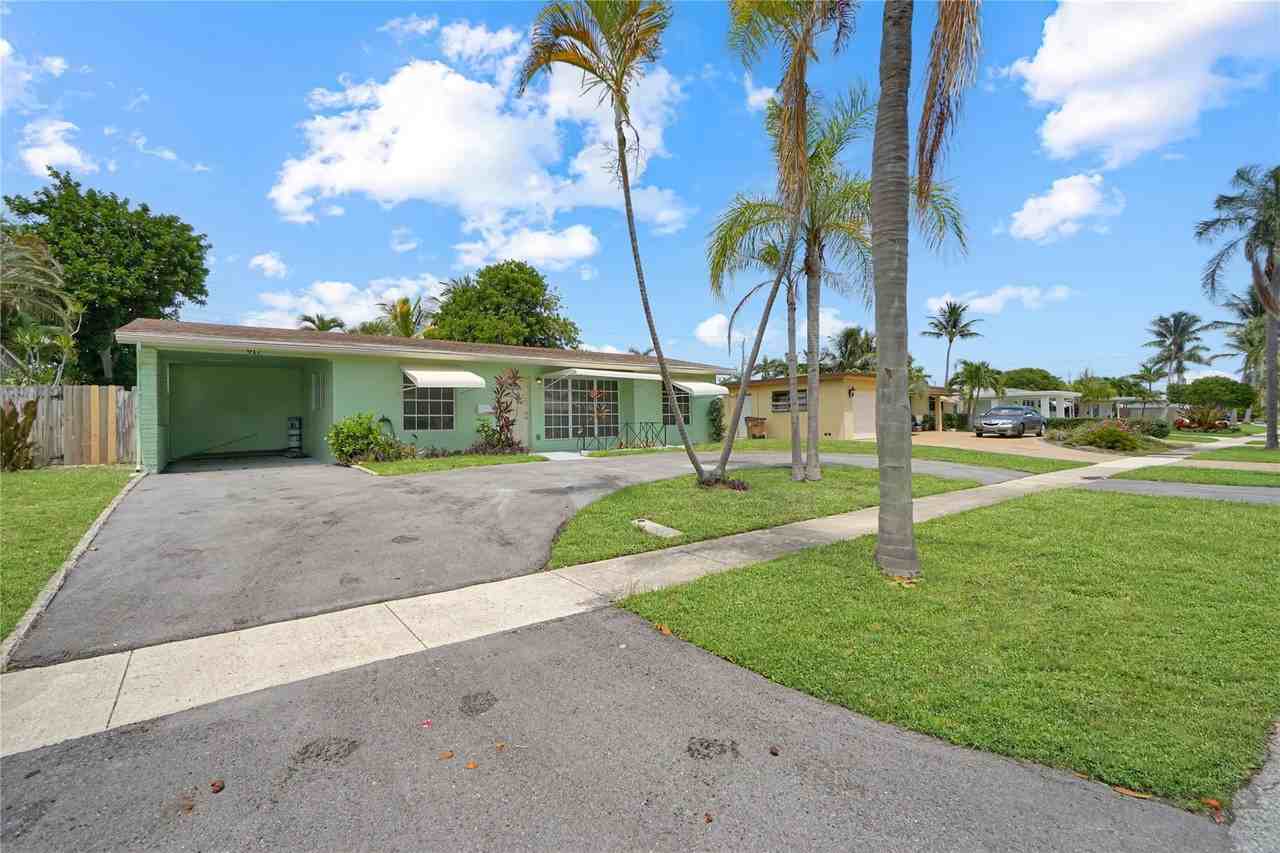 917 Se 15th Ct - Photo 3 of 28